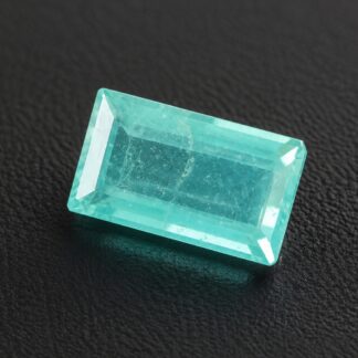 Émeraude Traitée (Résine) · 4,90 ct